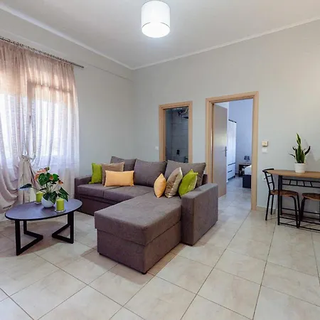 Alexandra's Garden Apartment *